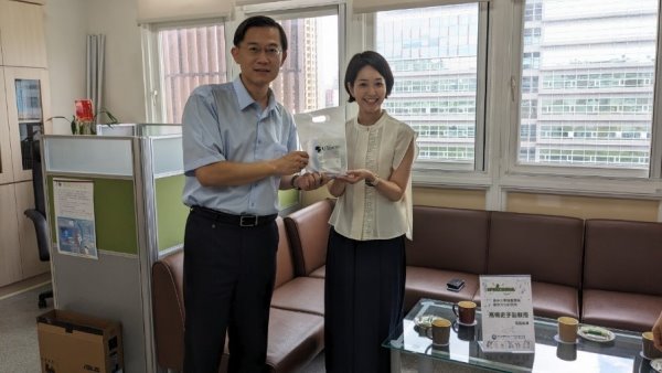 日本東京大學高橋史子副教授蒞臨高教學程訪問交流，奠定學術合作基礎