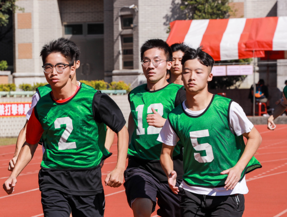 運動體育
