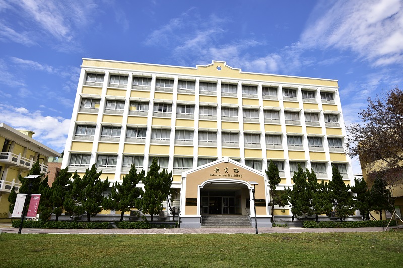 本校教育資訊與測驗統計研究所誠徵約聘專任助理人員一名